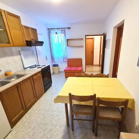 Mirjana F Apartaments Baška Εξωτερικό φωτογραφία
