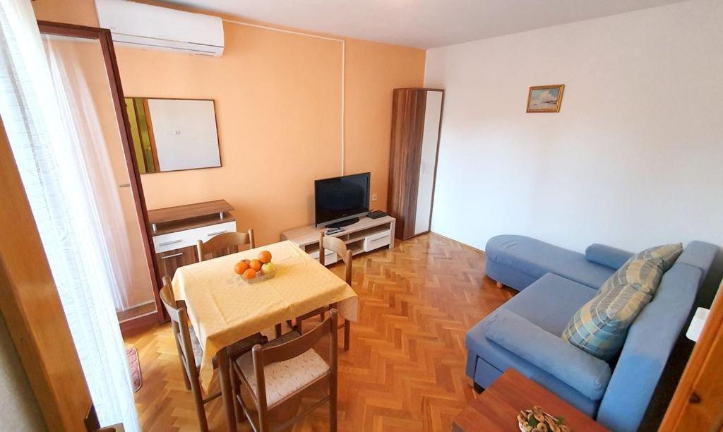 Mirjana F Apartaments Baška Εξωτερικό φωτογραφία